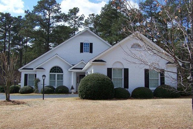 2nd image of 111 Fairway Dr