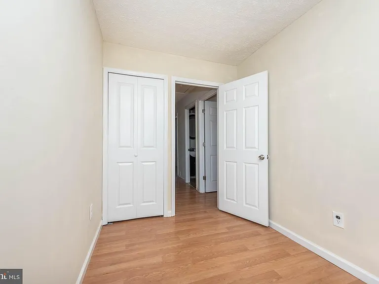 13 Bohn Ct — Photo 16