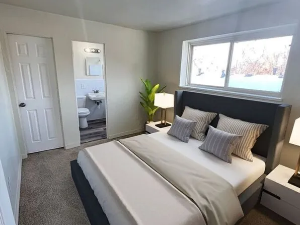 1640 N Beeler St #8, Aurora, CO 80010