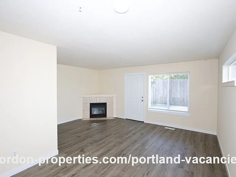 5407 SE 121st Ave — Photo 16