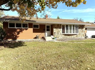 411 8th St NE, Fosston, MN 56542