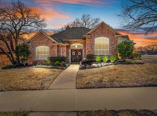 2001 Vintage Cir, Corinth, TX 76210