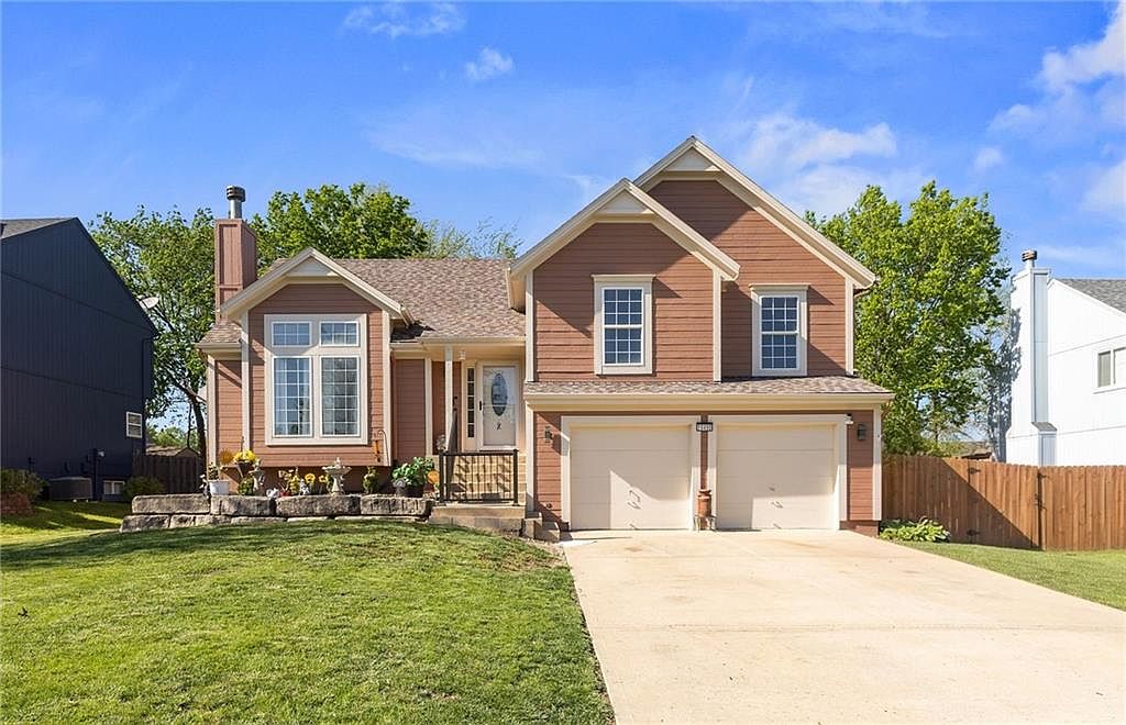 □■lll°。 ■lll 20490 W 219th Ter, Spring Hill, KS 66083 | Zillow
