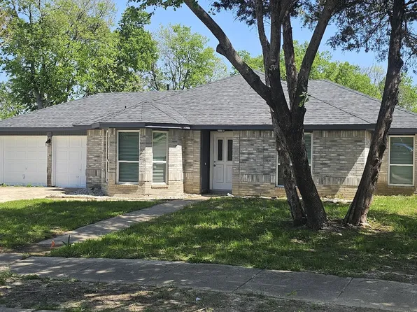3604 Lily Ln, Rowlett, TX 75089