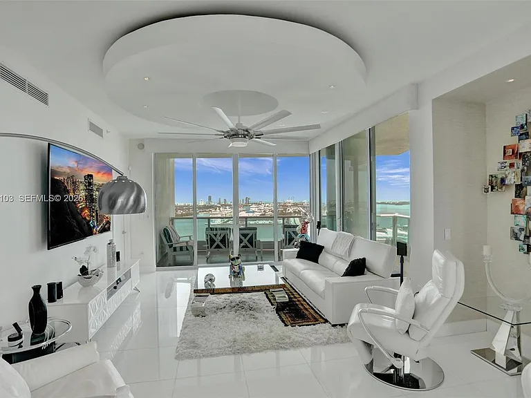 900 Biscayne Blvd #2901 — Photo 22