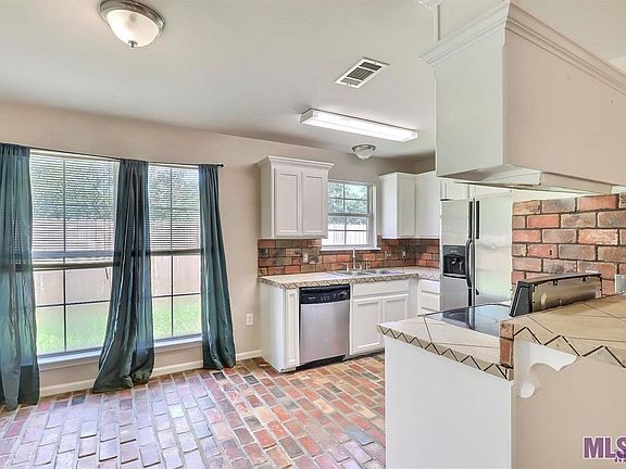 5th image of 16133 Monica Dr