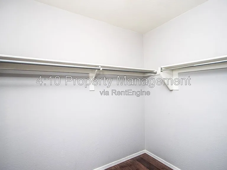 1161 E Boston St — Photo 17
