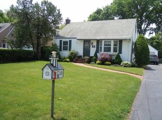 60 Hamilton St, Amityville, NY 11701