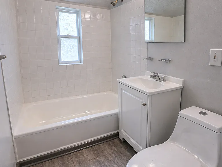 132 Ledgecrest Avenew — Photo 8