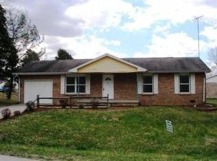 12362 S Hillview Way, Columbus, IN 47201