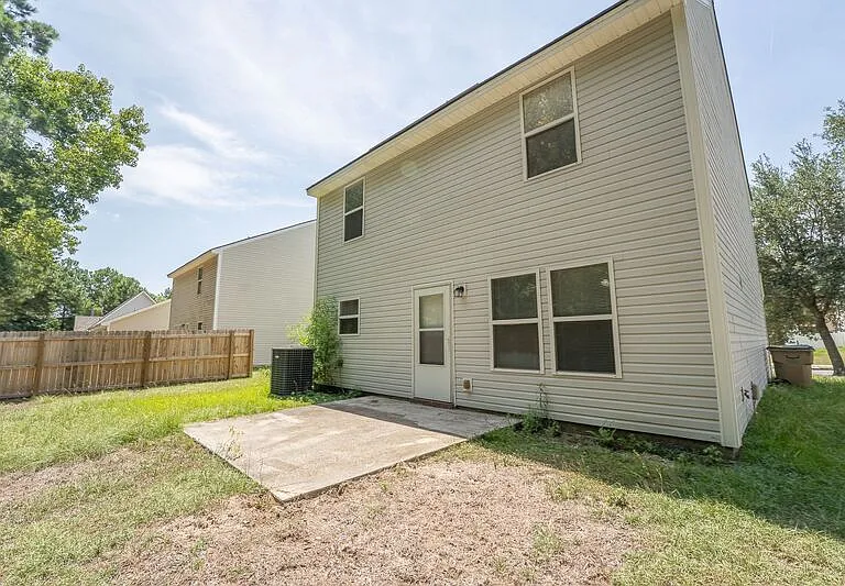 7 Gimbal Cir — Photo 32