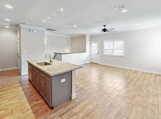 203 Brentwood Dr E #72, College Station, TX 77840