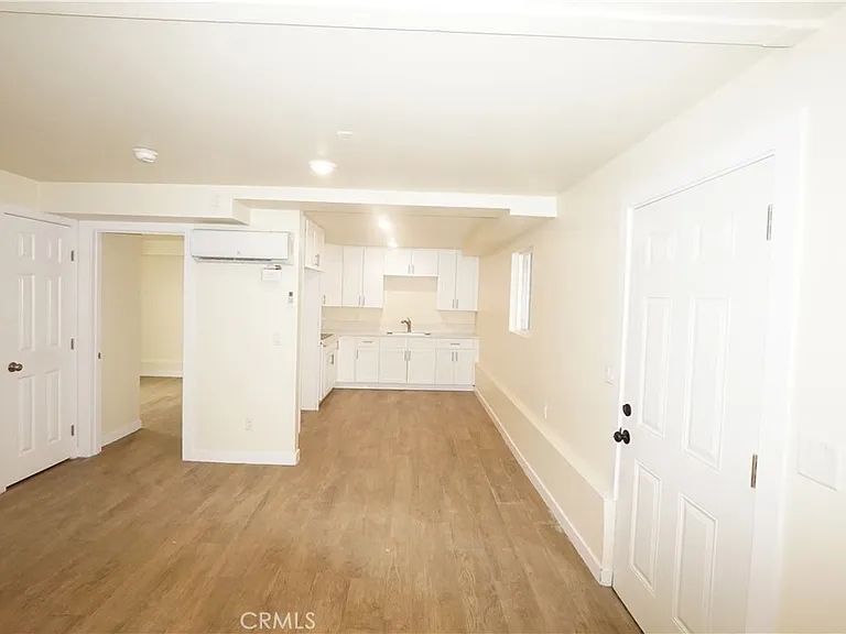 448 W 41st Pl #3/4 — Photo 23
