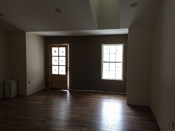 4th image of 114 Mariners Dr