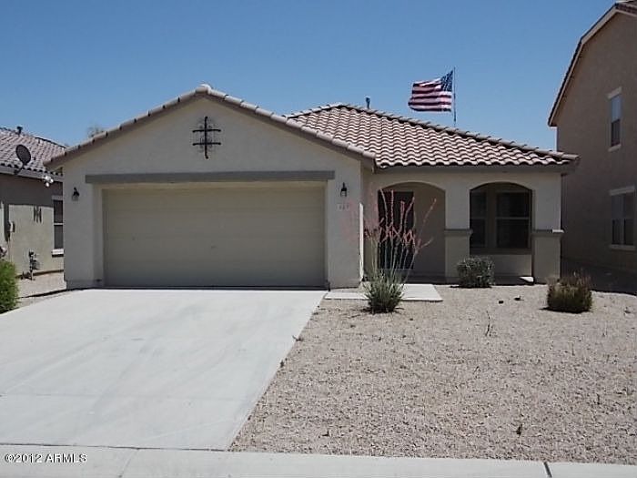 1st image of 823 E Dust Devil Cir