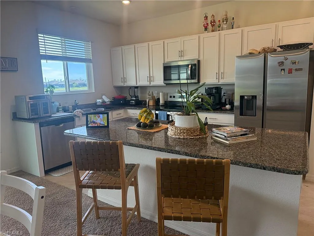 3 bed, 2.0 bath, 1780 sqft, $2,500 — Photo 3