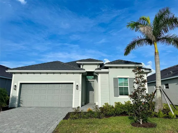 17577 Santorini Ct, Venice, FL 34293