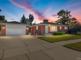 1024 London Ave, Lincoln Park, MI