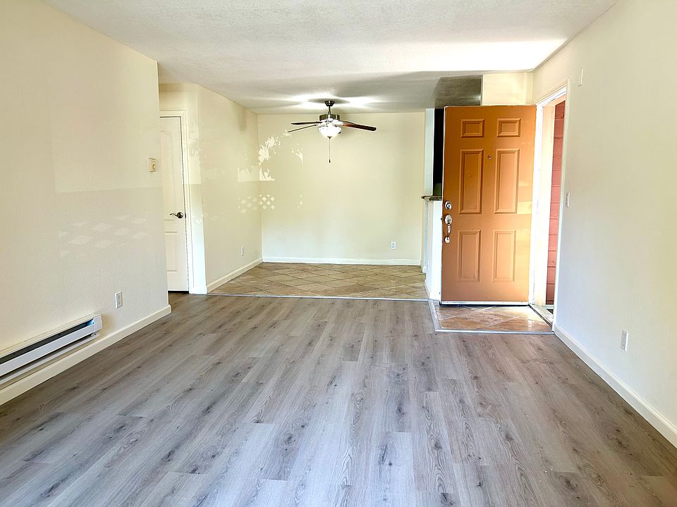 1st image of 1102 Yarwood Ct