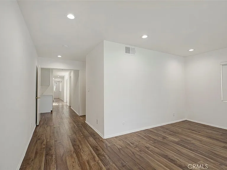 9450 Tampa Ave — Photo 40