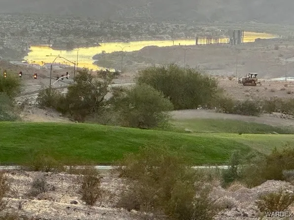 2729 Promontory Dr, Bullhead City, AZ 86429