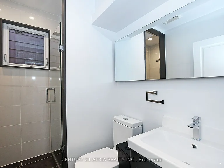 10 Palmerston Ave — Photo 39