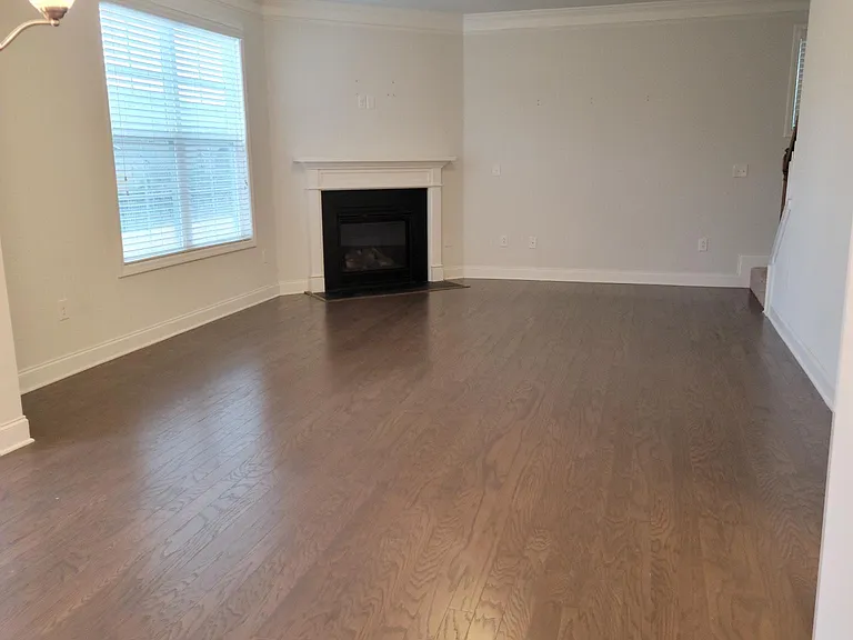 7540 Poplar Meadow Ln — Photo 3