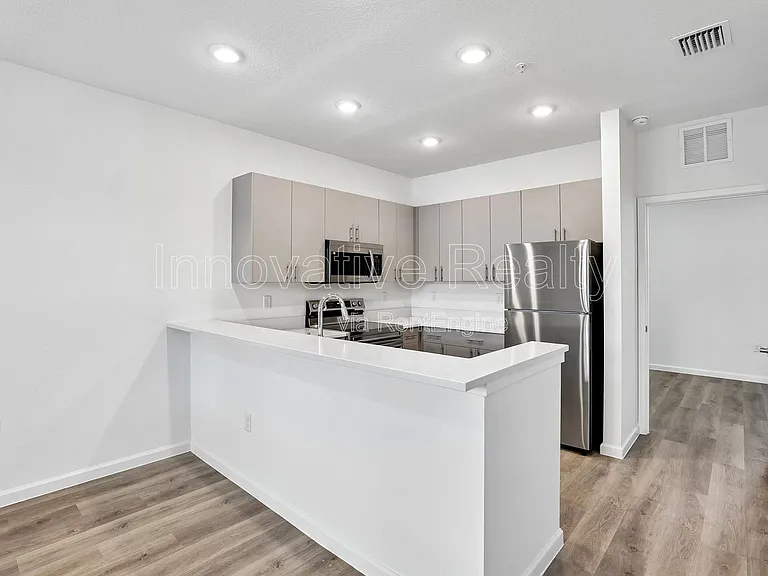 Venture Apartments — Photo 109