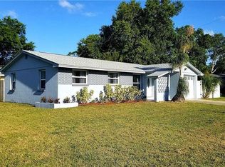 9024 Sunrise Dr, Largo, FL 33773