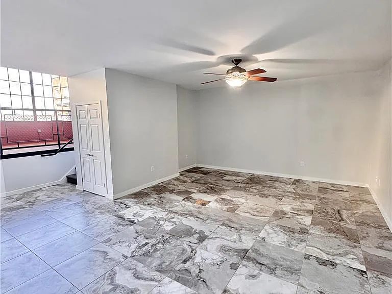 11 W 2nd St #101 — Photo 10