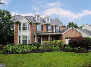 708 Tamani Dr, Herndon, VA 20170