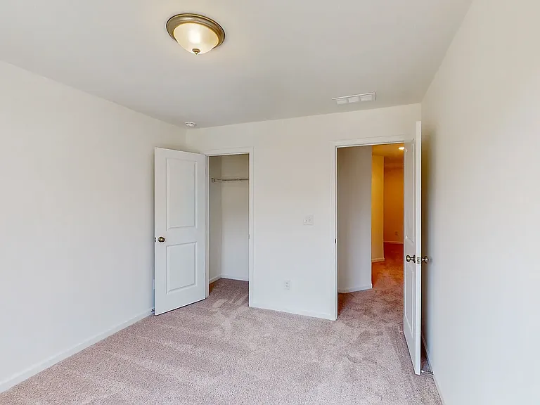 2752 Yeager Dr NW — Photo 10