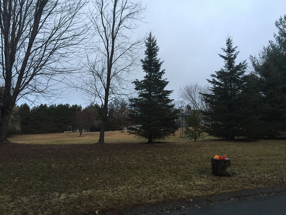 2nd image of 3237 168th Ln NW