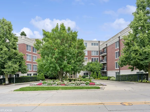 2021 Saint Johns Ave APT 1E, Highland Park, IL 60035