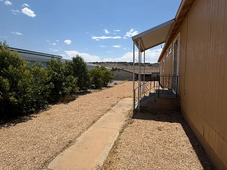 380 E Telegraph St — Photo 6