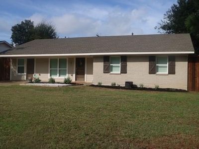 181 Midway Cir, Lewisville, TX, 75057