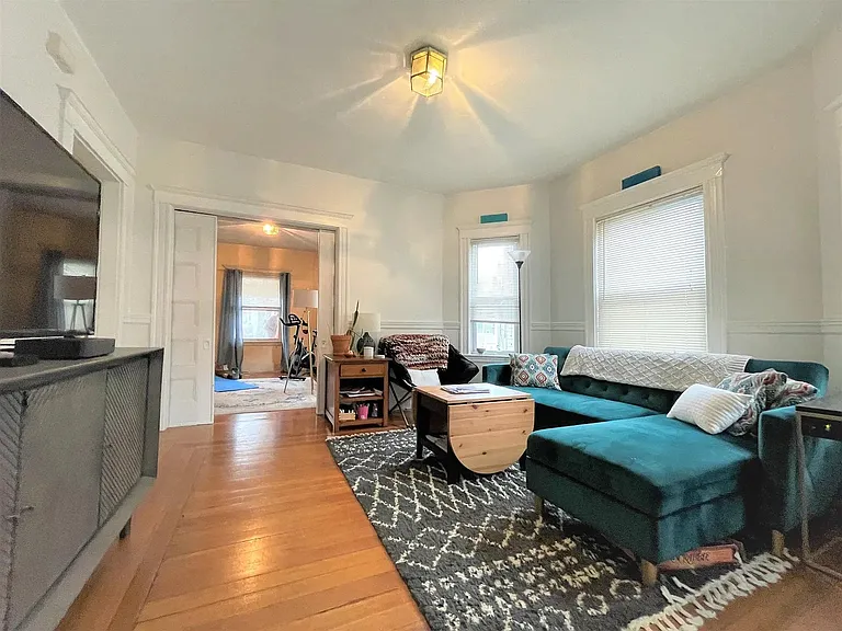 10 Dickson St #1 — Photo 10