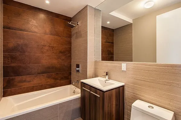 Rented by Tri State Commercial Realty | media 25