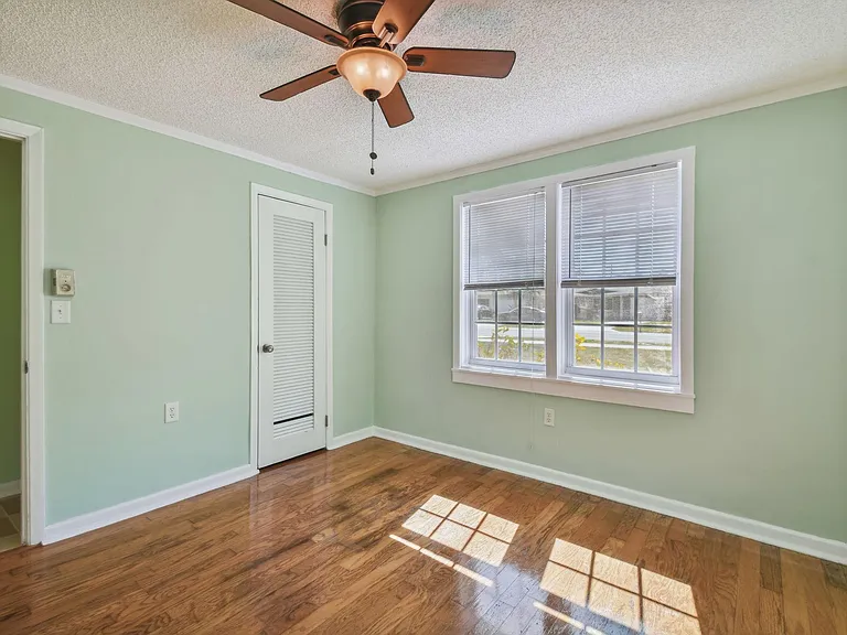 208 Union St — Photo 16
