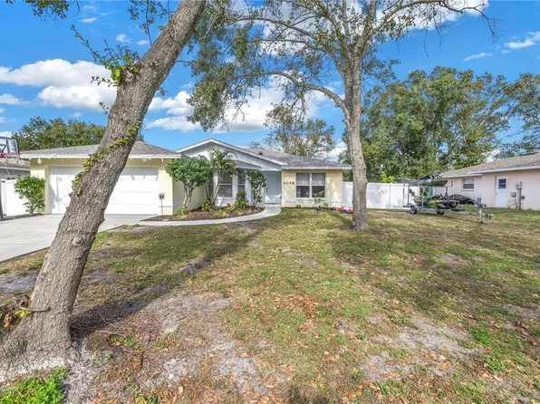 4046 Palau Dr, Sarasota, FL 34241