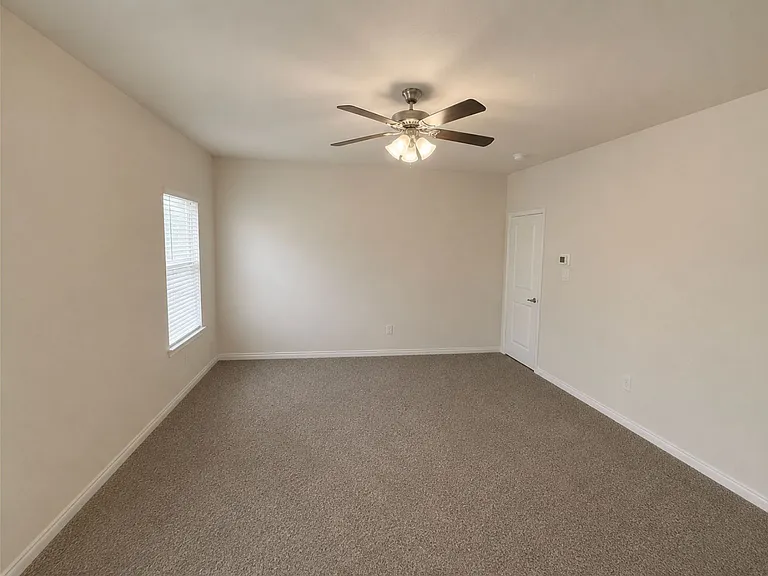 1306 Blossom Court Dr — Photo 6