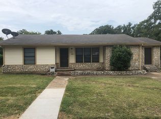 2504 Jackson Dr, Gatesville, TX 76528
