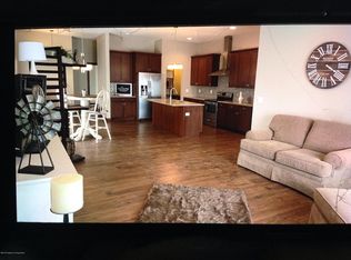 402 Village Ln, Watford City, ND 58854