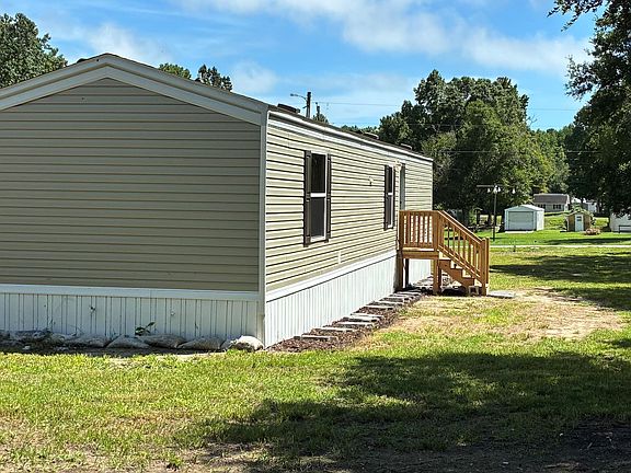 3rd image of 109 Wendy Hill Lane