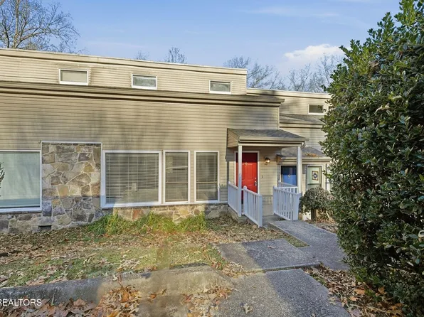 153 Hendrix Dr, Oak Ridge, TN 37830
