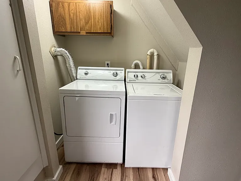 119 N Hickory St — Photo 12