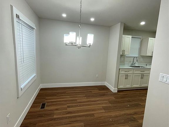 3rd image of 8634 Patton St