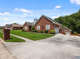 515 Chantels Way SW, Hartselle, AL 35640