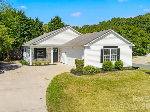 102 Daventry Pl, Mooresville, NC 28117