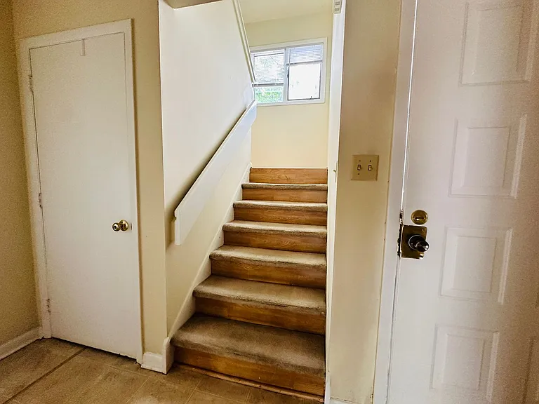301 Shenandoah Cir — Photo 11